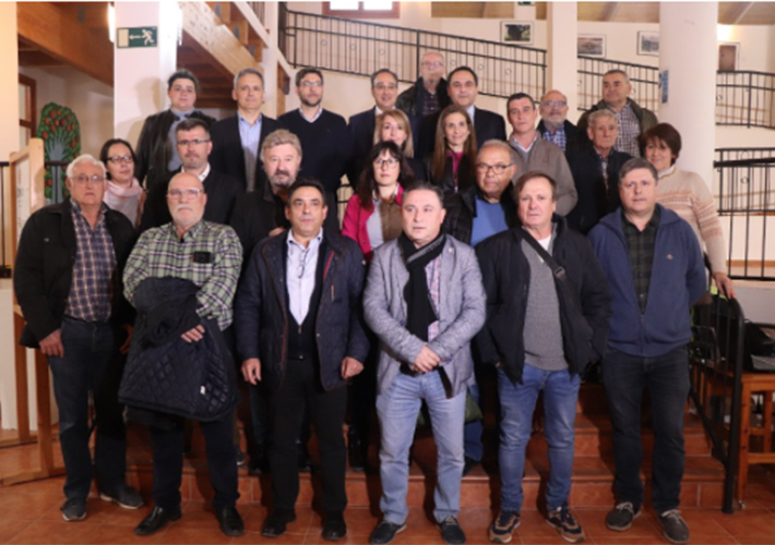 foto Endesa presenta la Escuela Rural de Energía Sostenible a alcaldes de 34 municipios del Nudo de Transición Justa de Andorra, eje formativo de su plan de futuro para la zona.